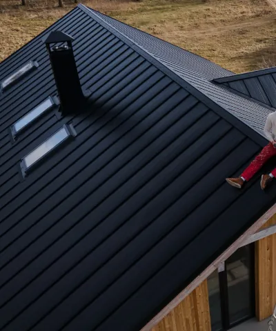 ドローンで屋根を空撮